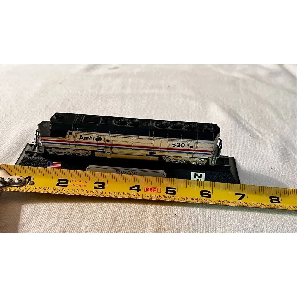 Locomotive N Scale EMD-FP45 AMTRAK Train Engine #530  DISPLAY